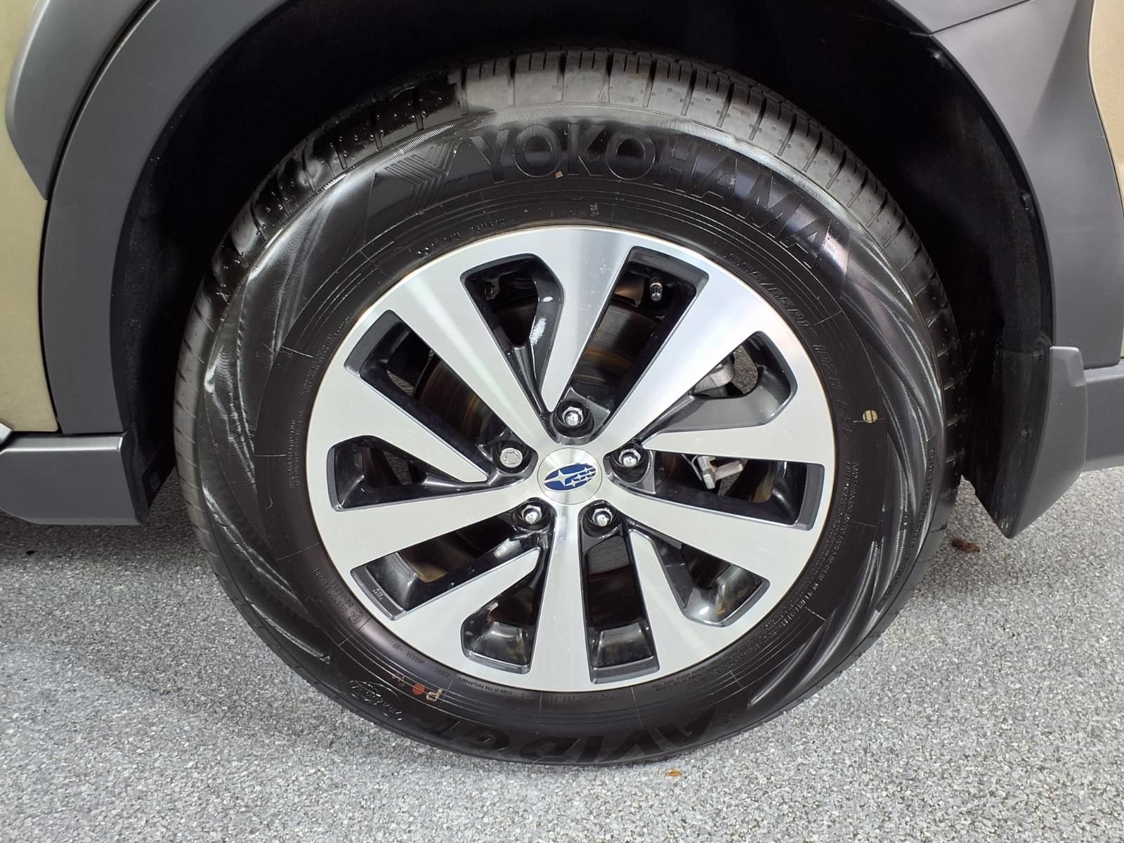 Certified 2025 Subaru Outback Premium AWD/4WD image 5