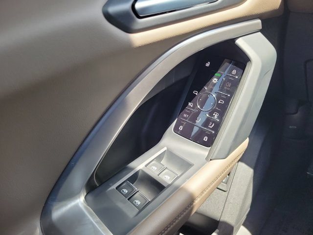 Certified 2025 Audi Q5 Premium w/ Convenience Package AWD/4WD image 19