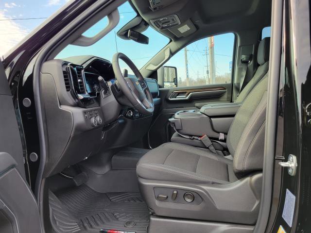 Used 2026 Chevrolet Silverado 2500 LT image 8