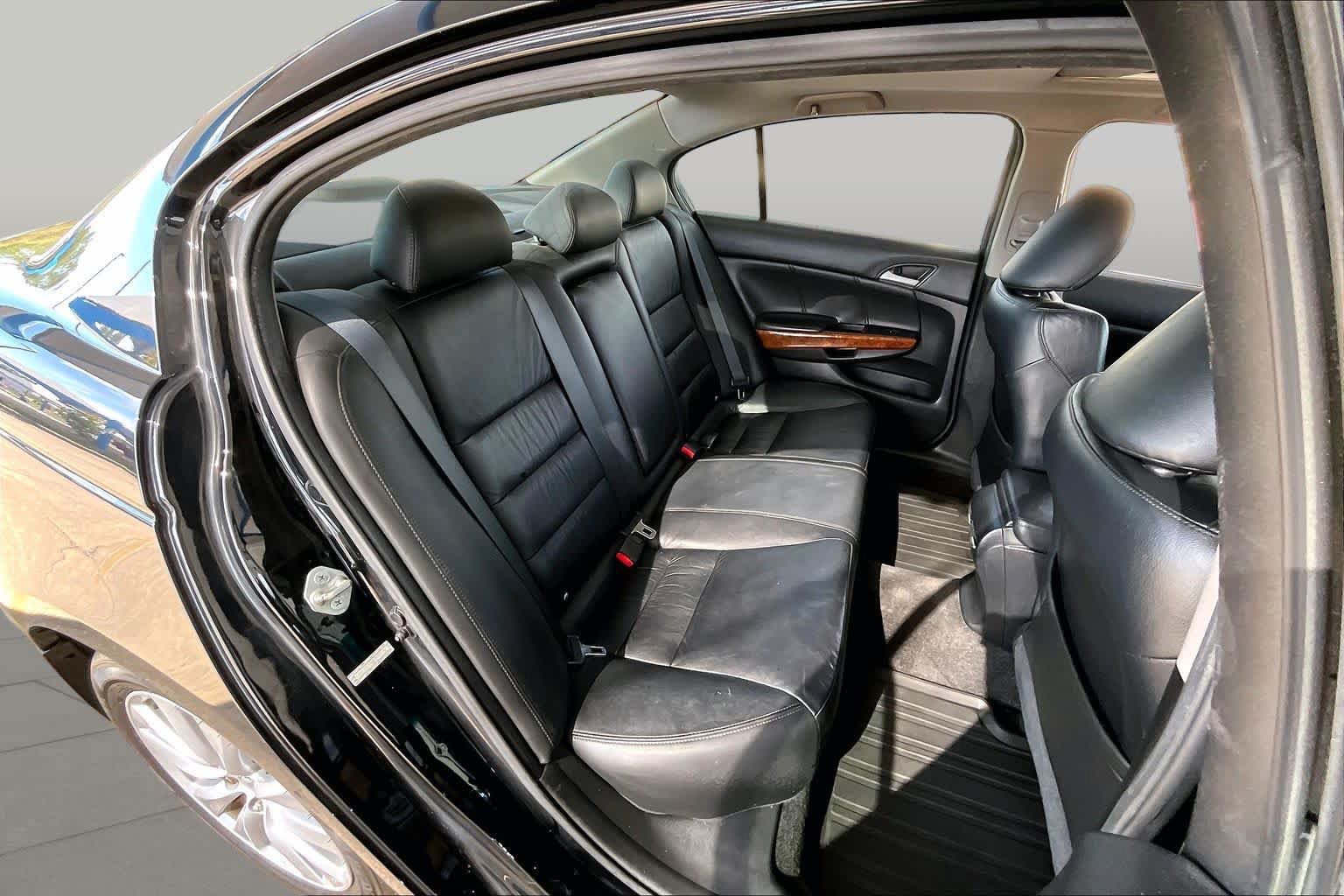 Used 2011 Honda Accord EX-L image 18
