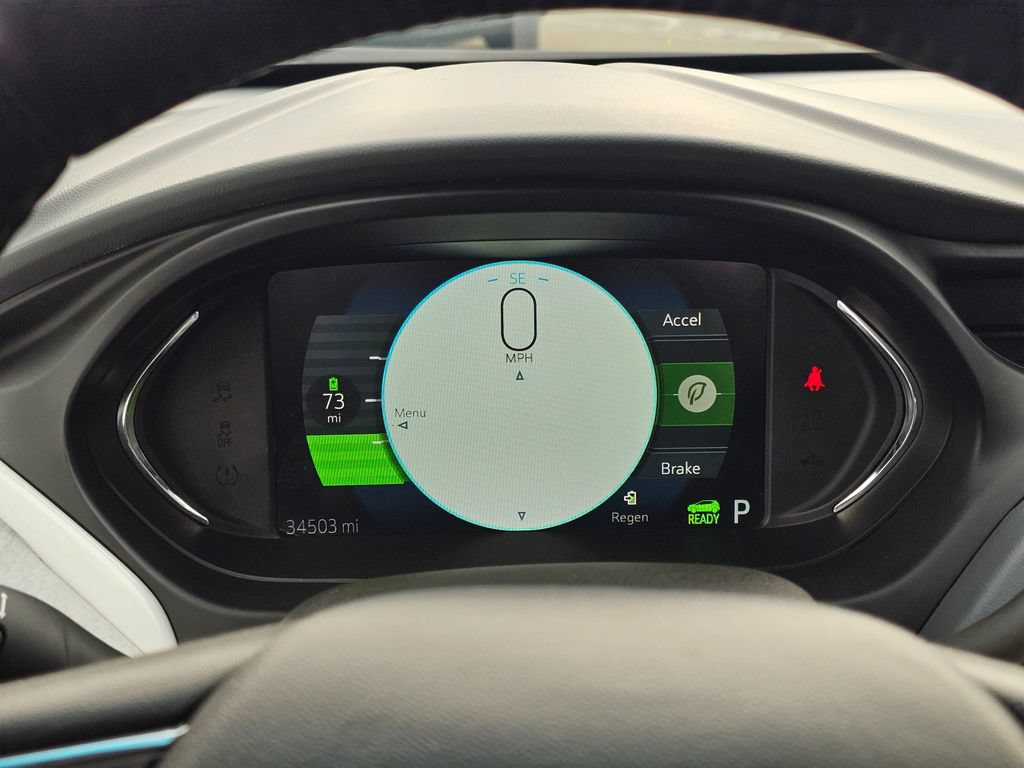 Used 2020 Chevrolet Bolt Premier w/ Infotainment Package FWD image 28