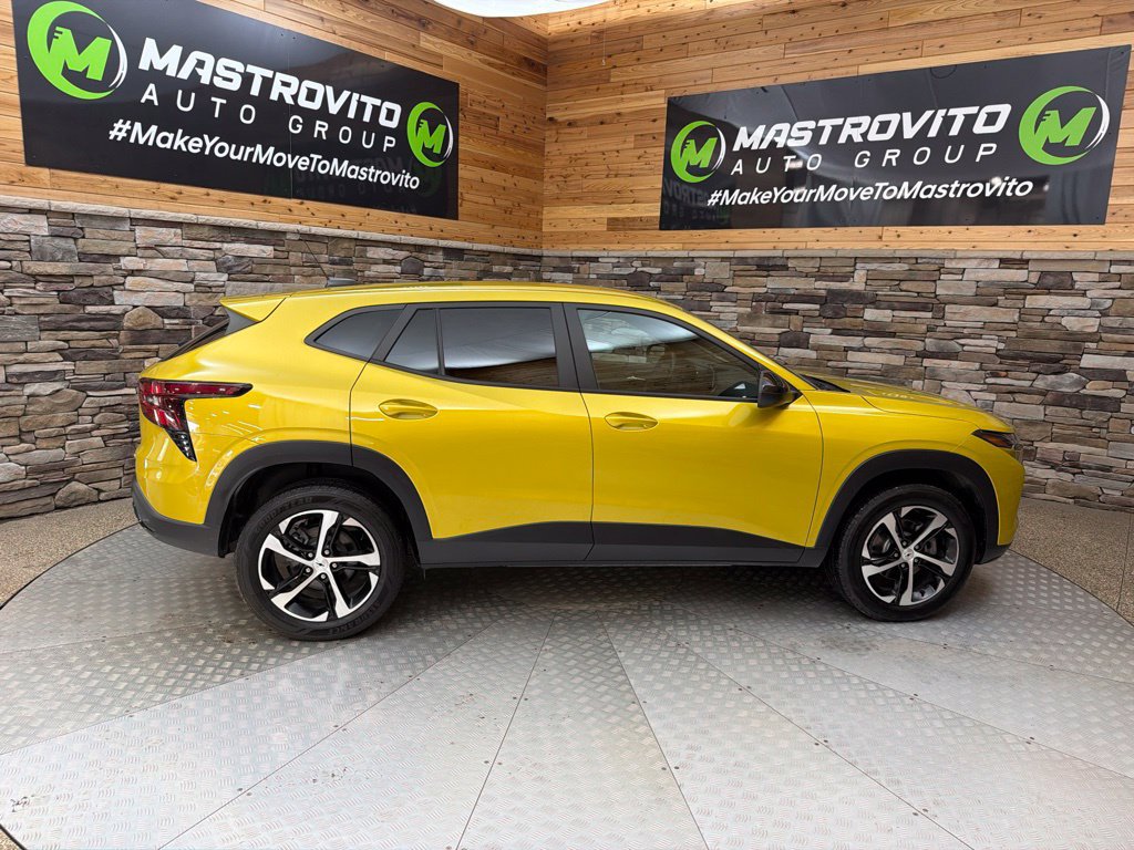 Used 2024 Chevrolet Trax RS w/ Driver Confidence Package FWD image 9