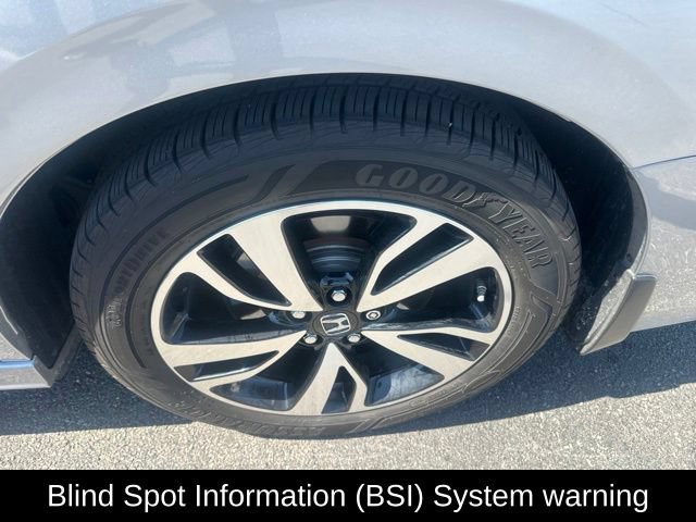 Used 2019 Honda Odyssey Elite image 17