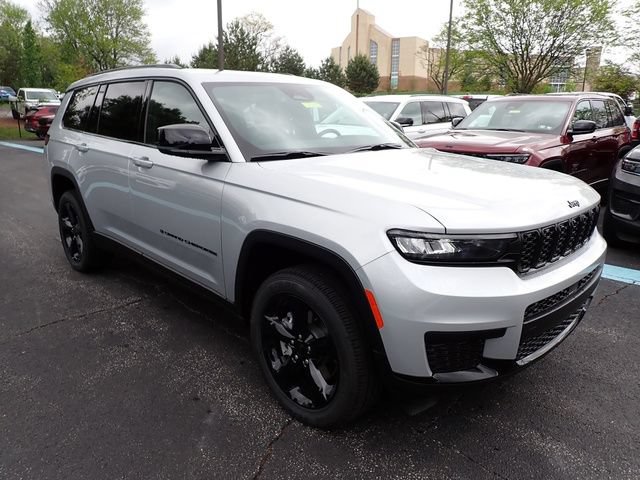 New 2025 Jeep Grand Cherokee L Altitude AWD/4WD image 7