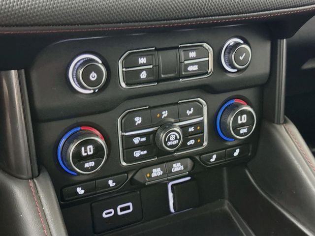 Used 2024 Chevrolet Tahoe RST w/ Luxury Package AWD/4WD image 16
