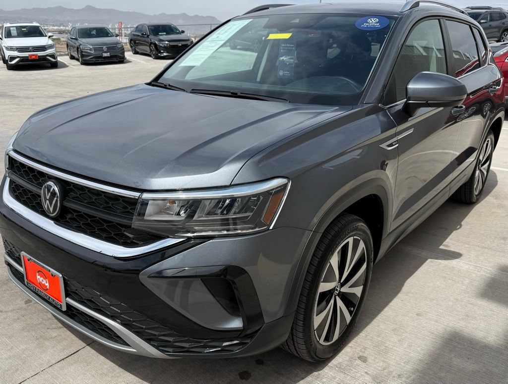 Certified 2024 Volkswagen Taos SE w/ MDO Package FWD image 13