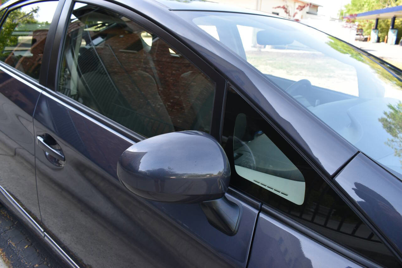 Used 2013 Toyota Prius Three image 37