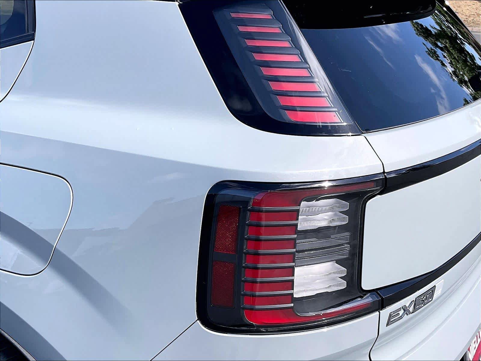 New 2026 Volvo EX30 Plus w/ Protection Package RWD image 25