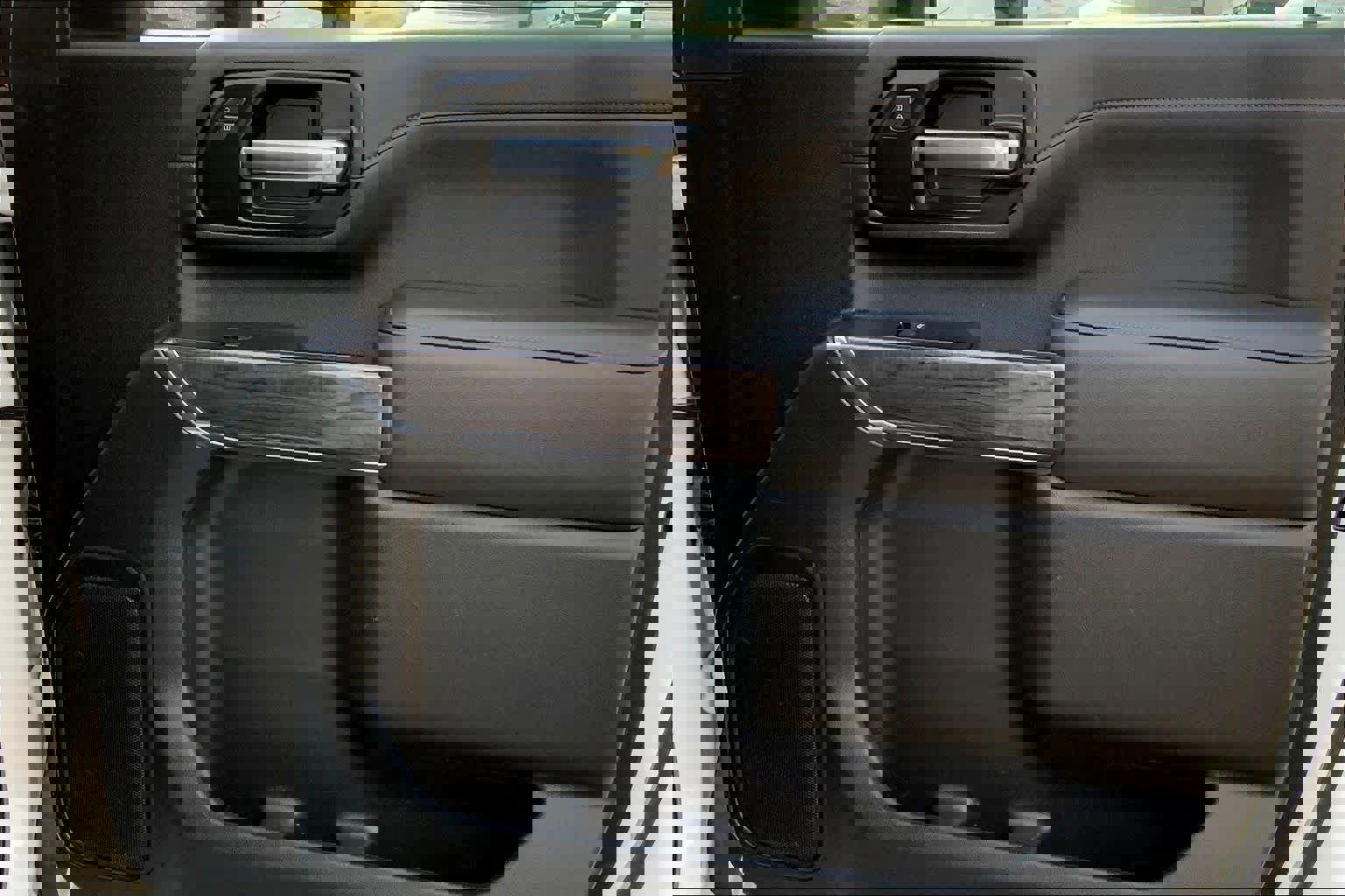 Used 2022 Chevrolet Silverado 2500 LTZ w/ Safety Package image 22