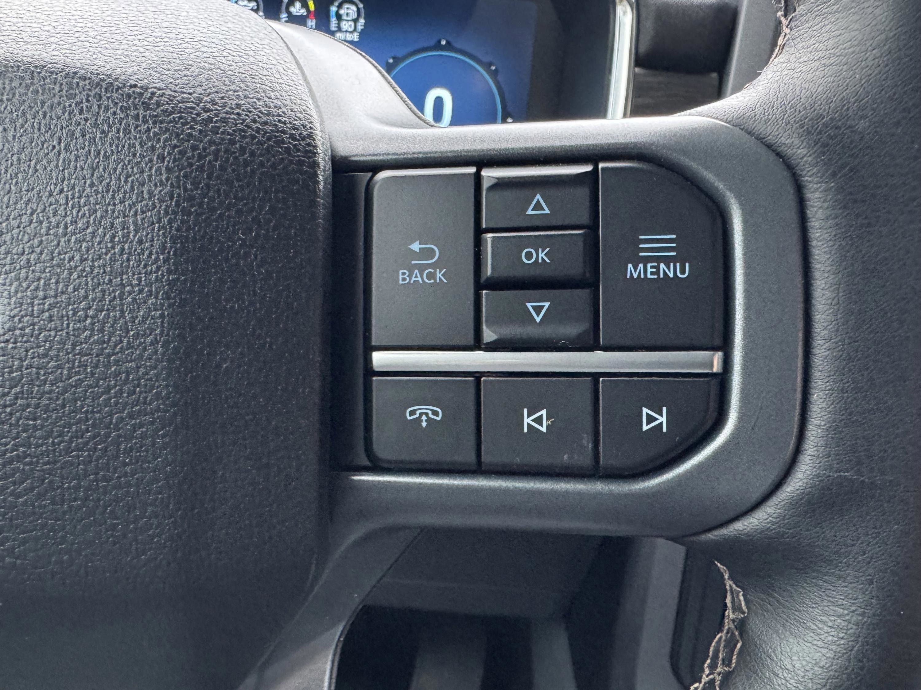 Used 2025 Ford F150 Lariat w/ Equipment Group 501A Mid image 19