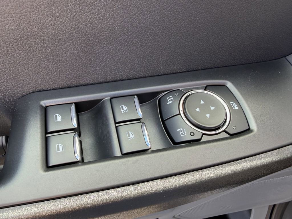 New 2026 Ford F550 4x4 Crew Cab image 16