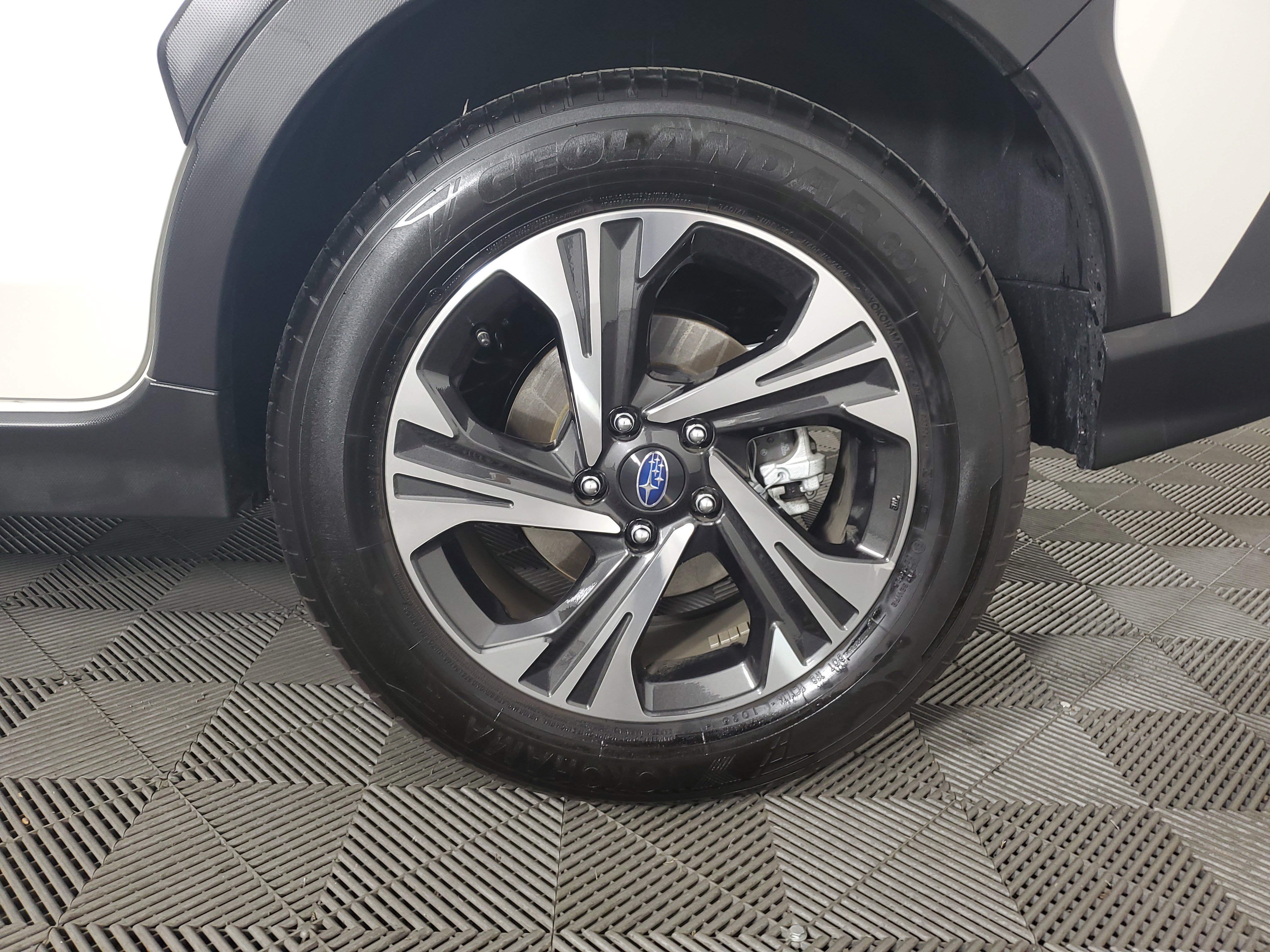 Used 2025 Subaru Crosstrek 2.5i Premium image 31