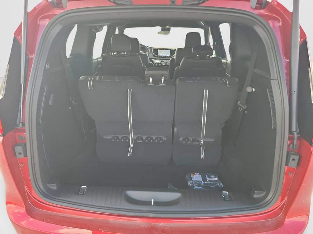 New 2026 Chrysler Voyager LX FWD image 22