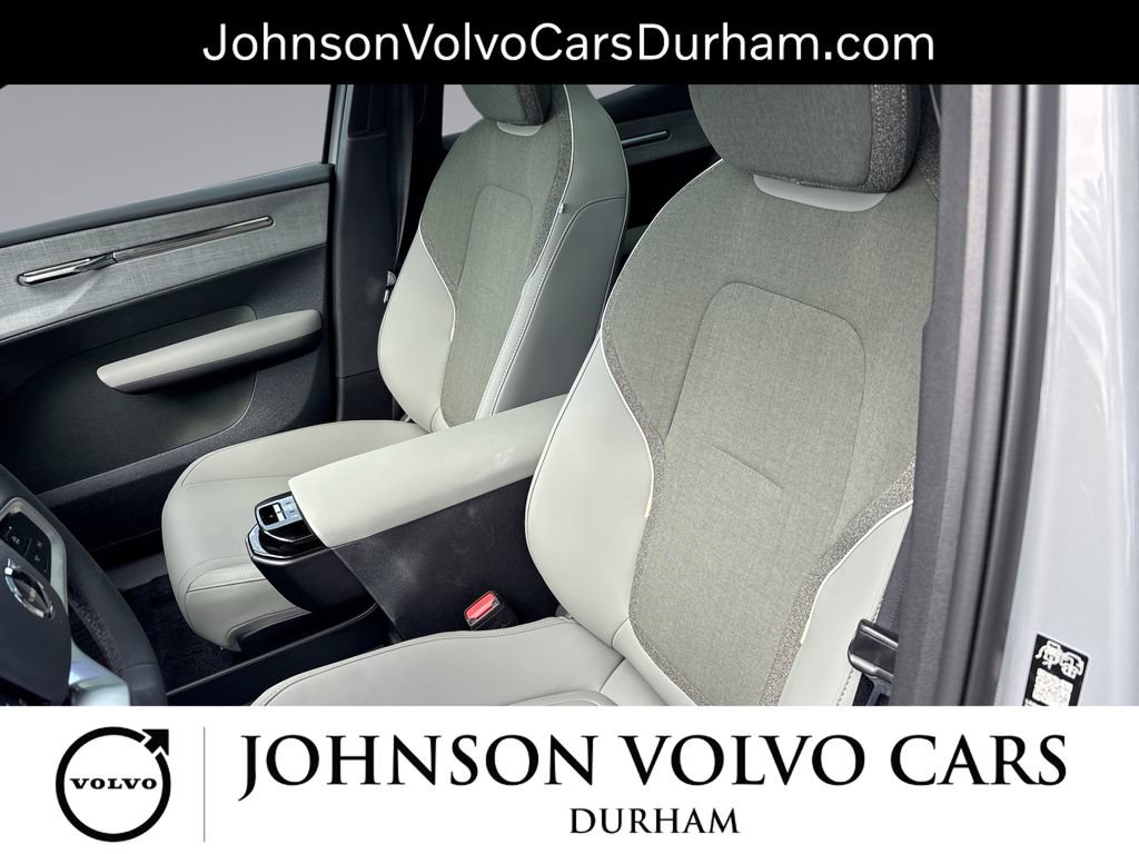 New 2025 Volvo EX30 Plus w/ Protection Package Premier AWD/4WD image 12