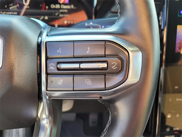 Used 2025 GMC Acadia Elevation image 27