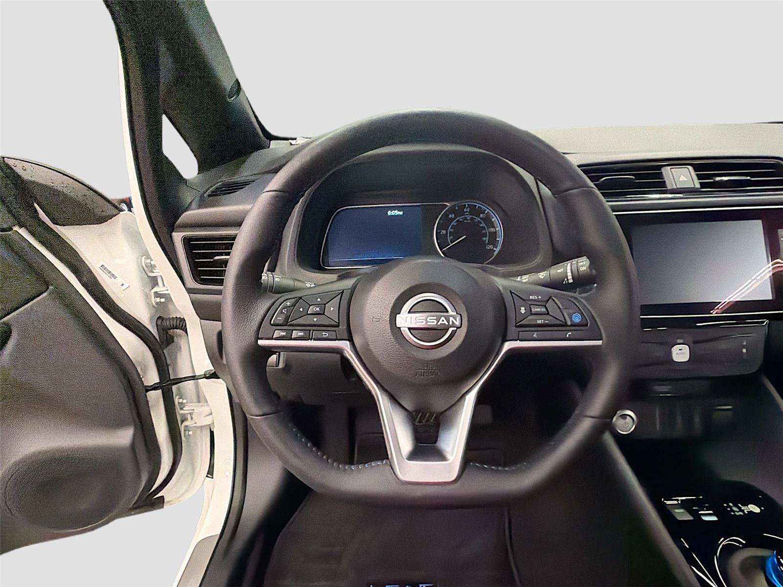 New 2025 Nissan Leaf SV Plus FWD image 11