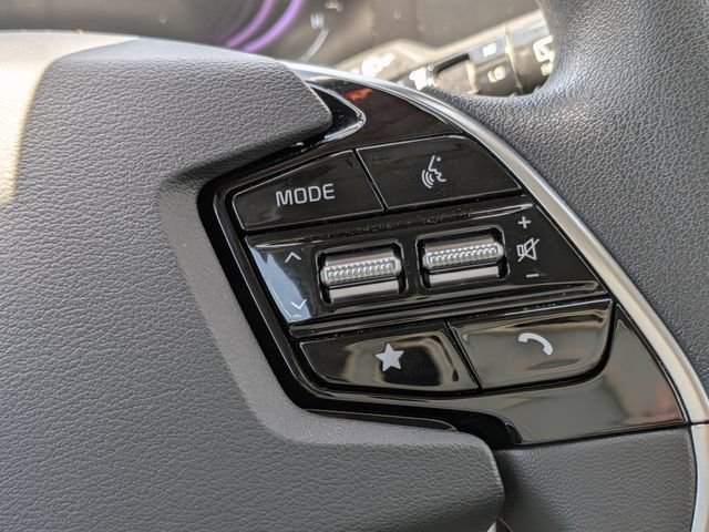 Used 2025 Kia Niro LX FWD image 23