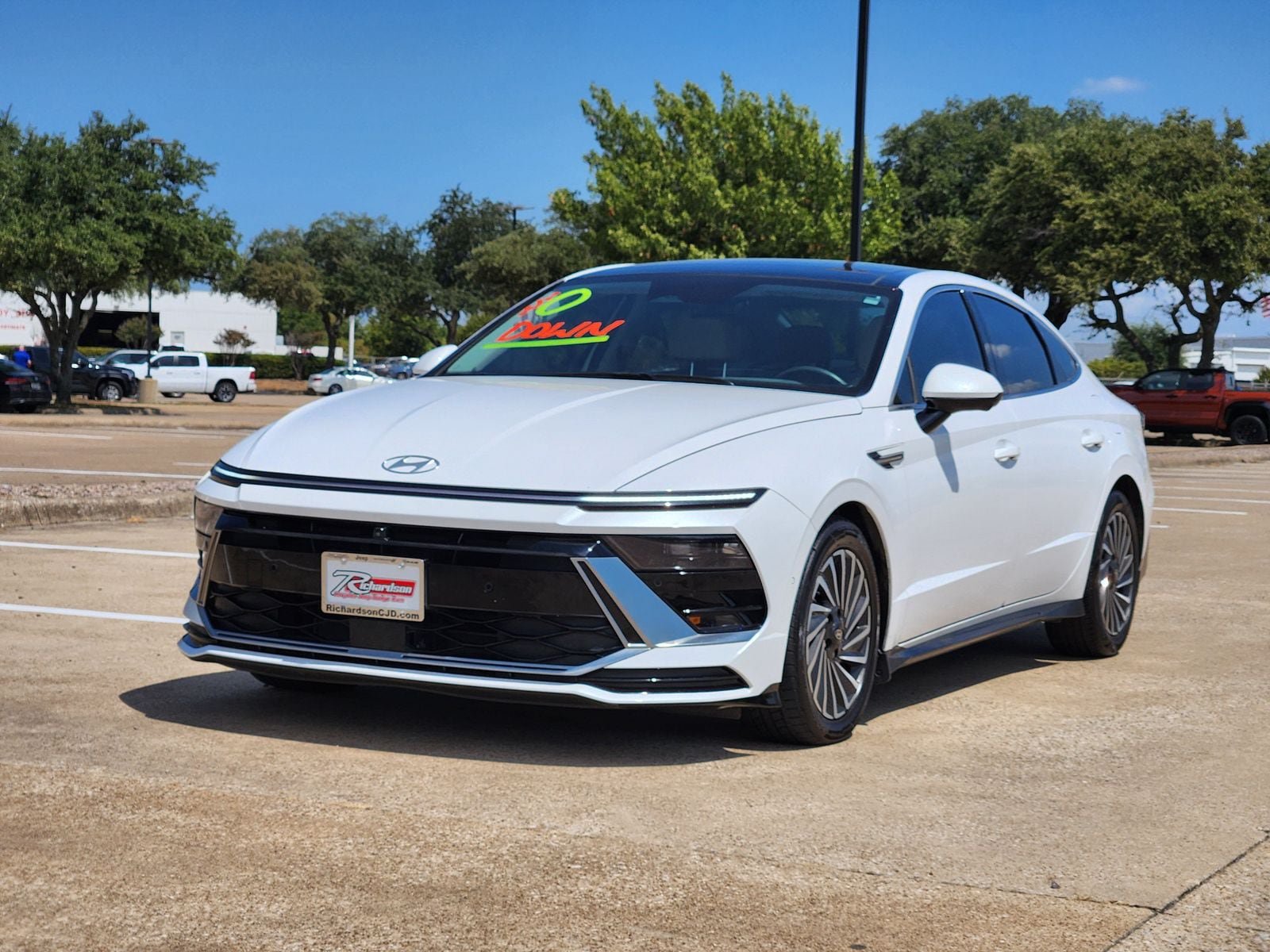 Used 2025 Hyundai Sonata Limited FWD image 2