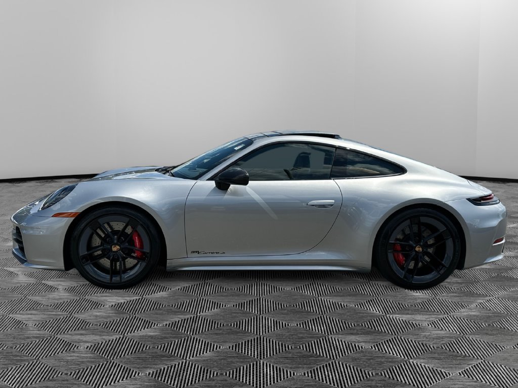 Used 2026 Porsche 911 Carrera S RWD image 2