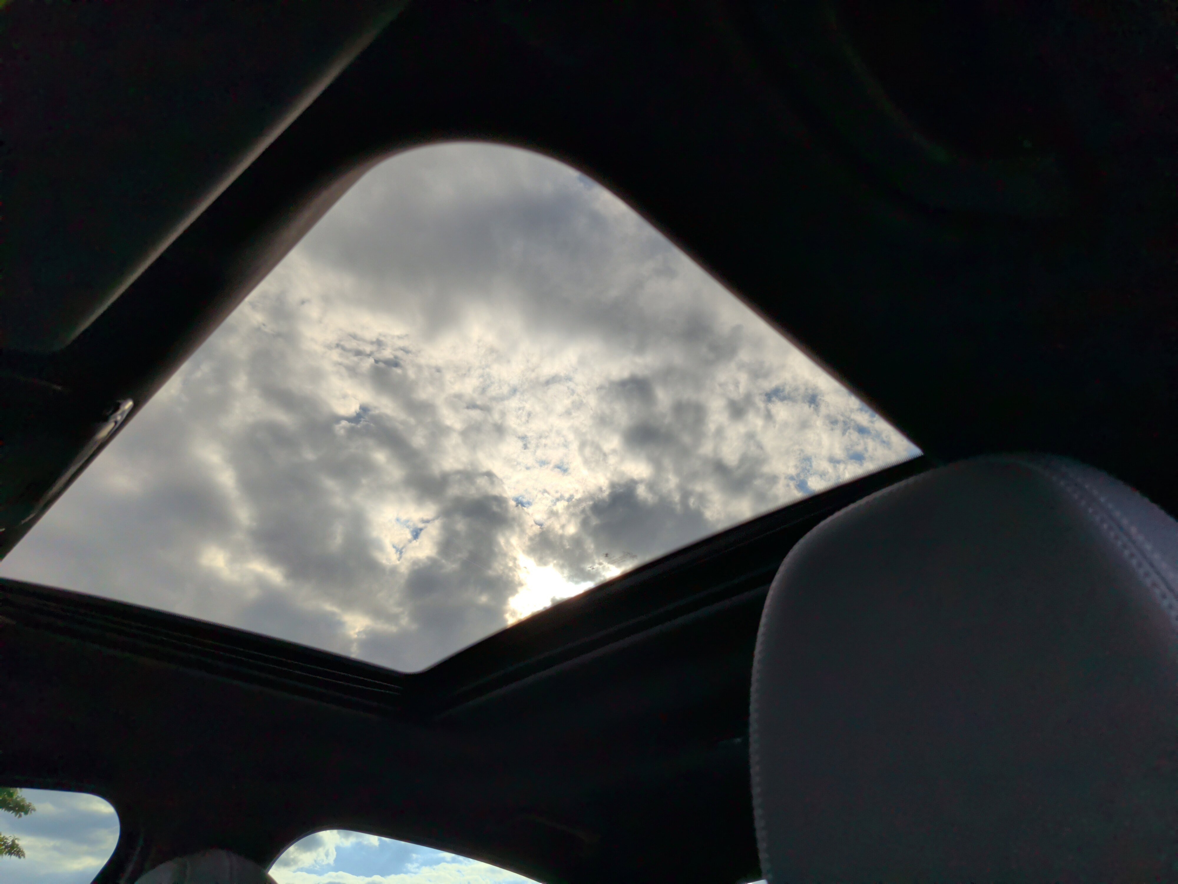 Used 2025 BMW M340i xDrive w/ Premium Package image 30