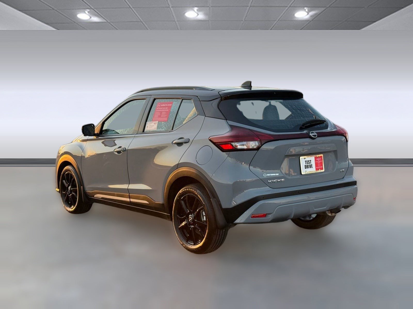 Certified 2023 Nissan Kicks SR w/ SR Premium Package image 3