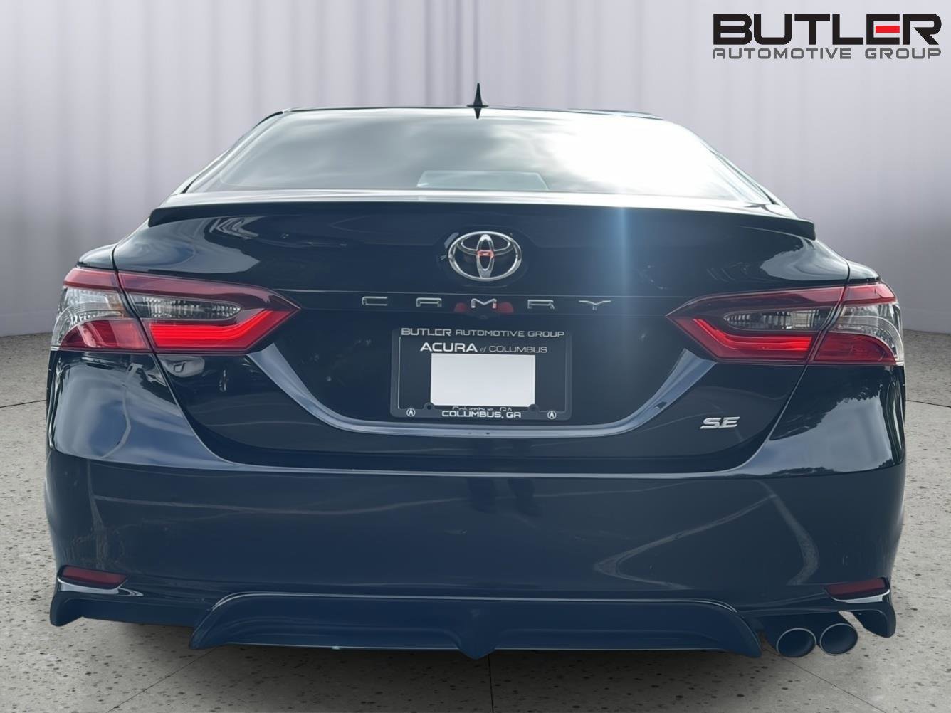 Used 2022 Toyota Camry SE w/ Convenience Package FWD image 6
