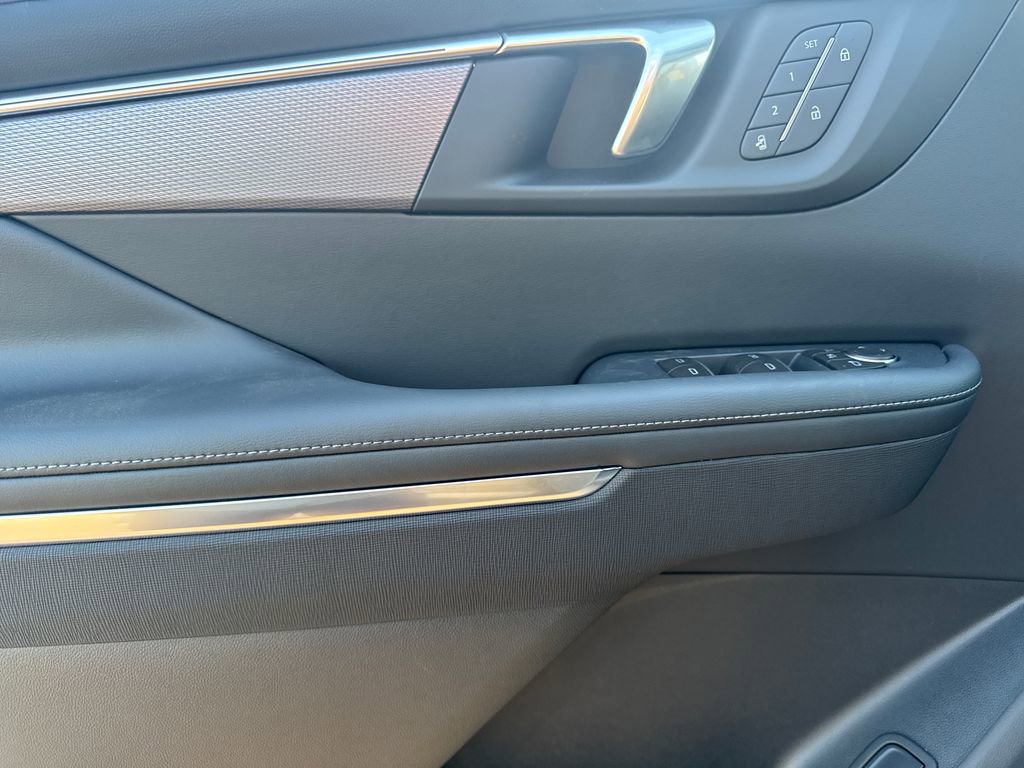 New 2026 Buick Enclave Sport Touring w/ Power Package FWD image 18