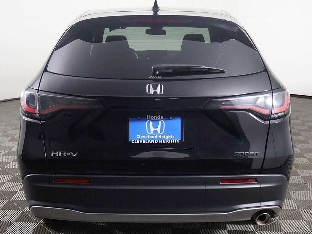 Used 2024 Honda HR-V Sport image 11