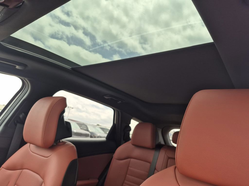 New 2026 Kia Sportage SX image 12