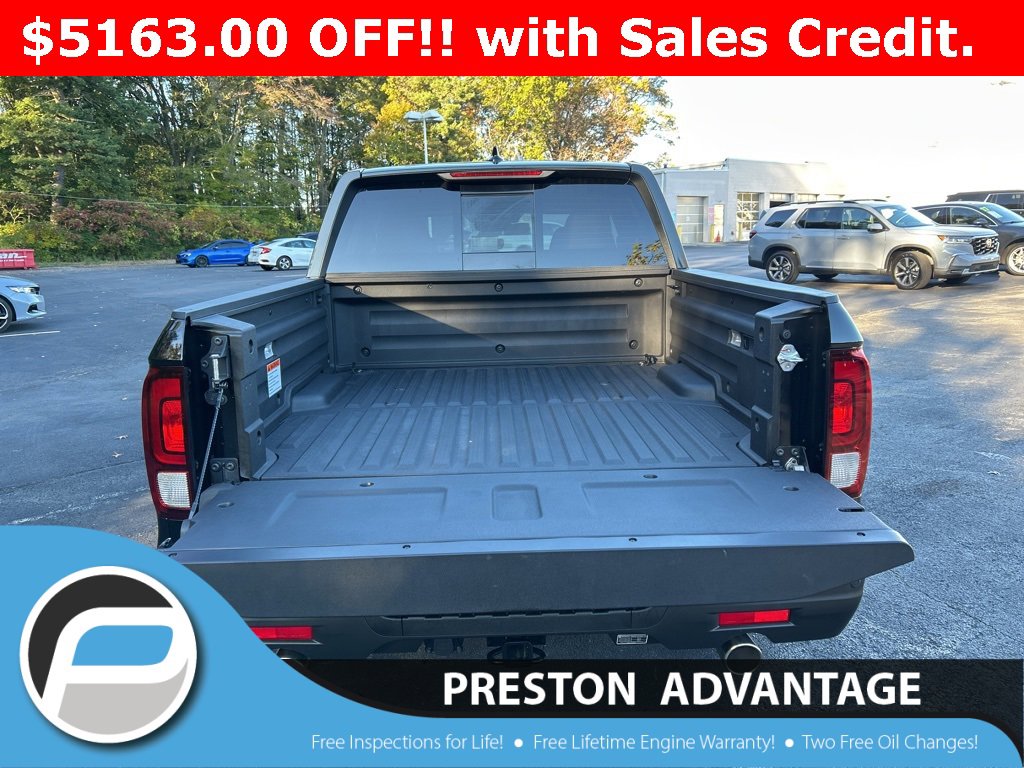 New 2026 Honda Ridgeline Black Edition image 3