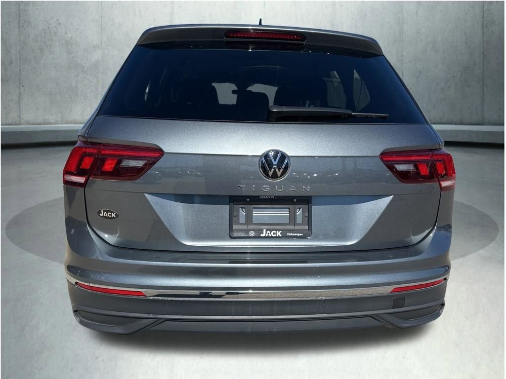 Used 2024 Volkswagen Tiguan S image 4