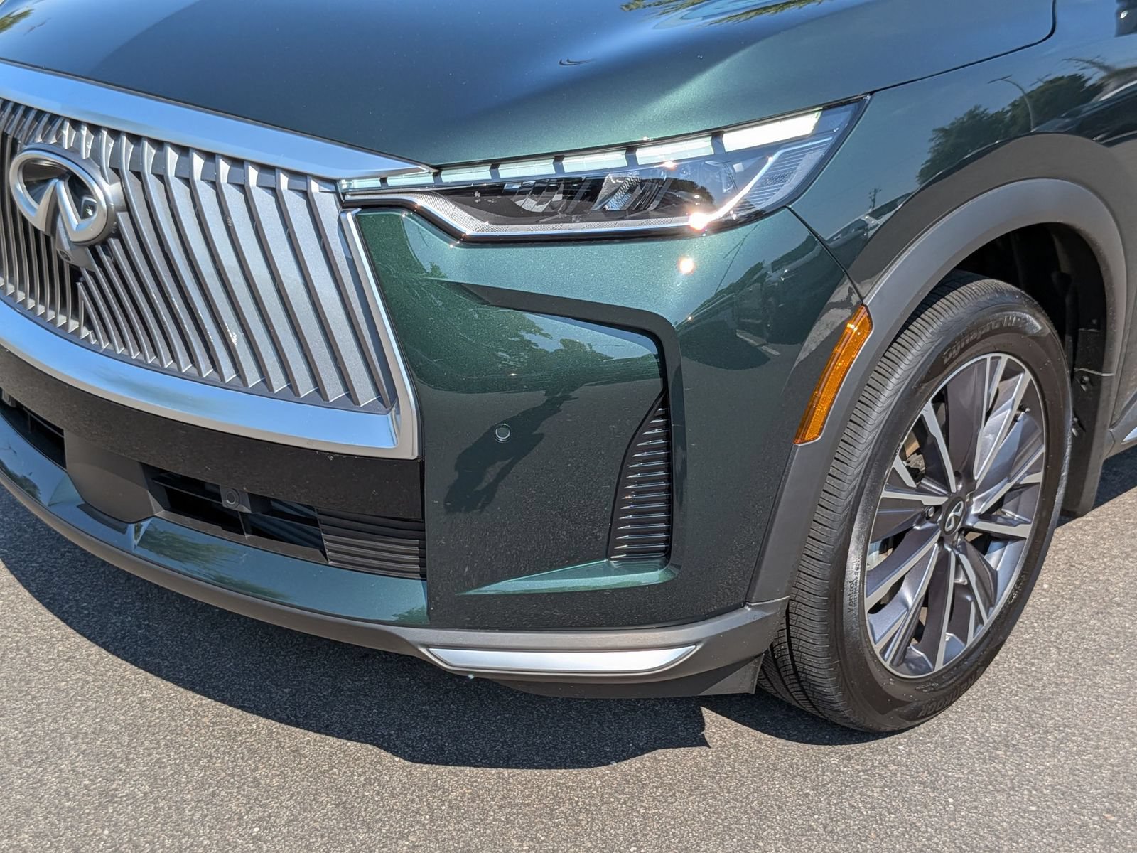 Used 2026 INFINITI QX60 Luxe w/ Cargo Package FWD image 9