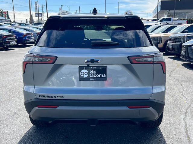 Used 2025 Chevrolet Equinox LT w/ Midnight Edition image 6