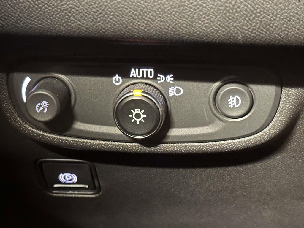 Used 2022 GMC Terrain SLT AWD/4WD image 19