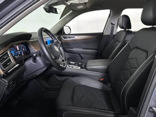 Used 2025 Volkswagen Atlas SE FWD image 20