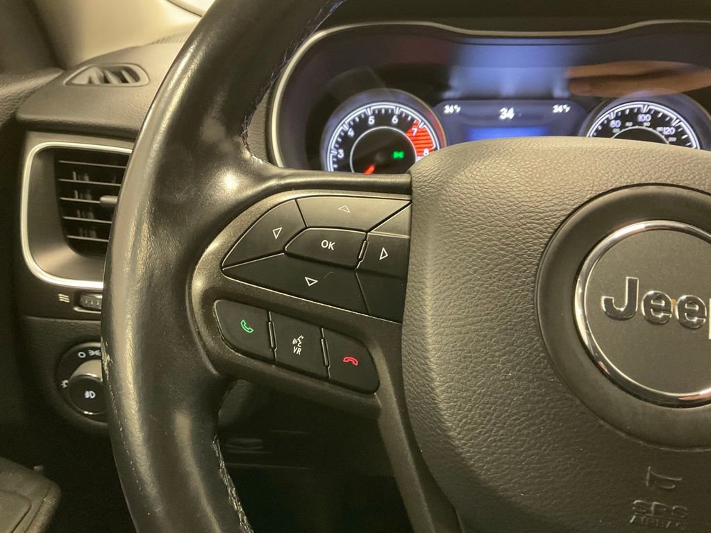 Used 2019 Jeep Cherokee Trailhawk w/ Cold Weather Group image 23