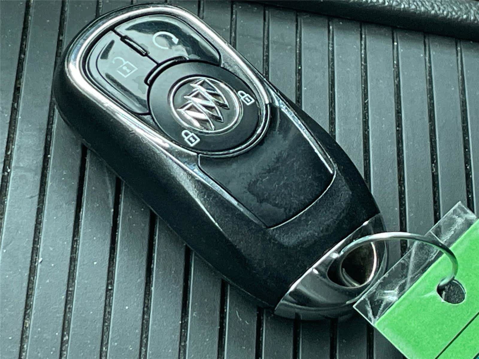 Used 2018 Buick Encore Essence FWD image 23