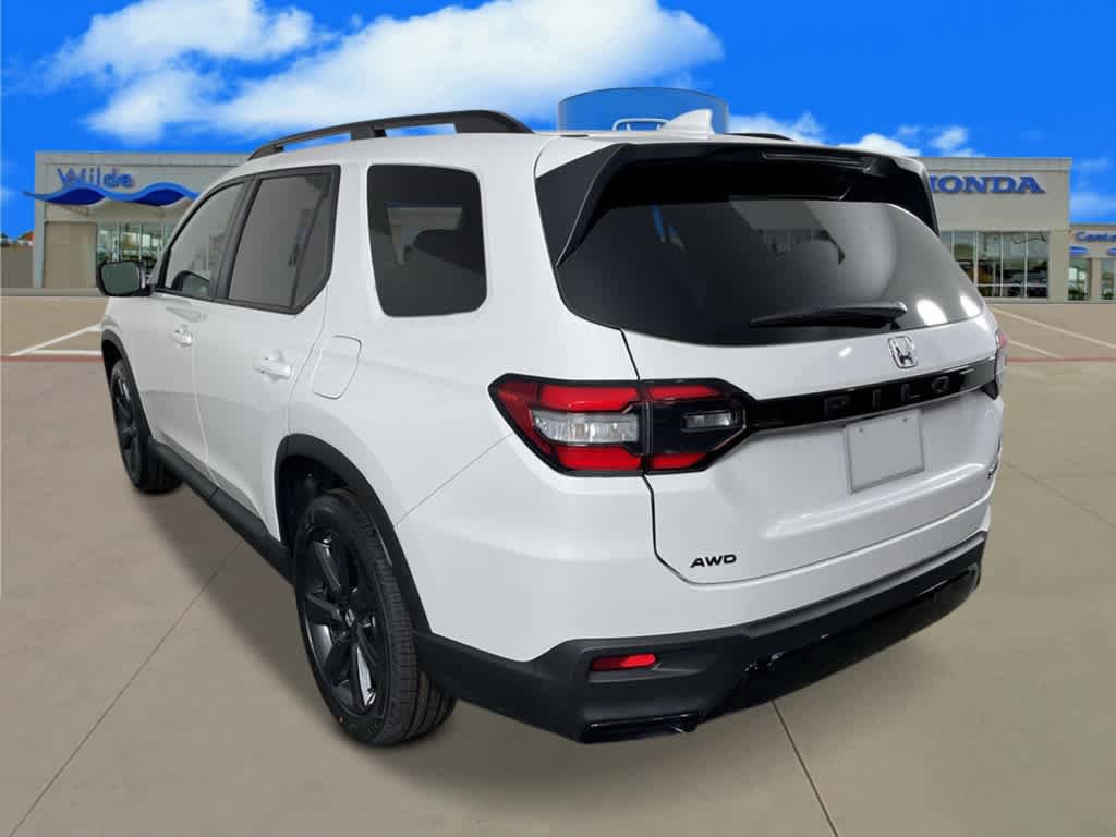 New 2026 Honda Pilot Sport image 3