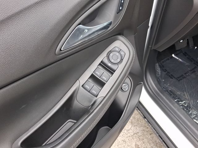 Used 2025 Buick Encore GX Preferred w/ Comfort Package FWD image 14