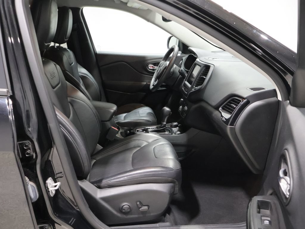 Used 2023 Jeep Cherokee Altitude Lux AWD/4WD image 24