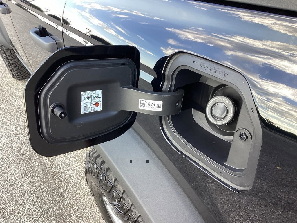 New 2025 Ford Bronco Badlands image 16