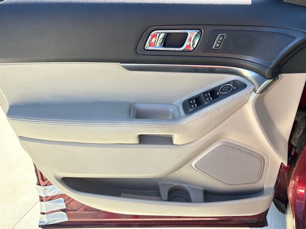 Used 2014 Ford Explorer FWD image 16