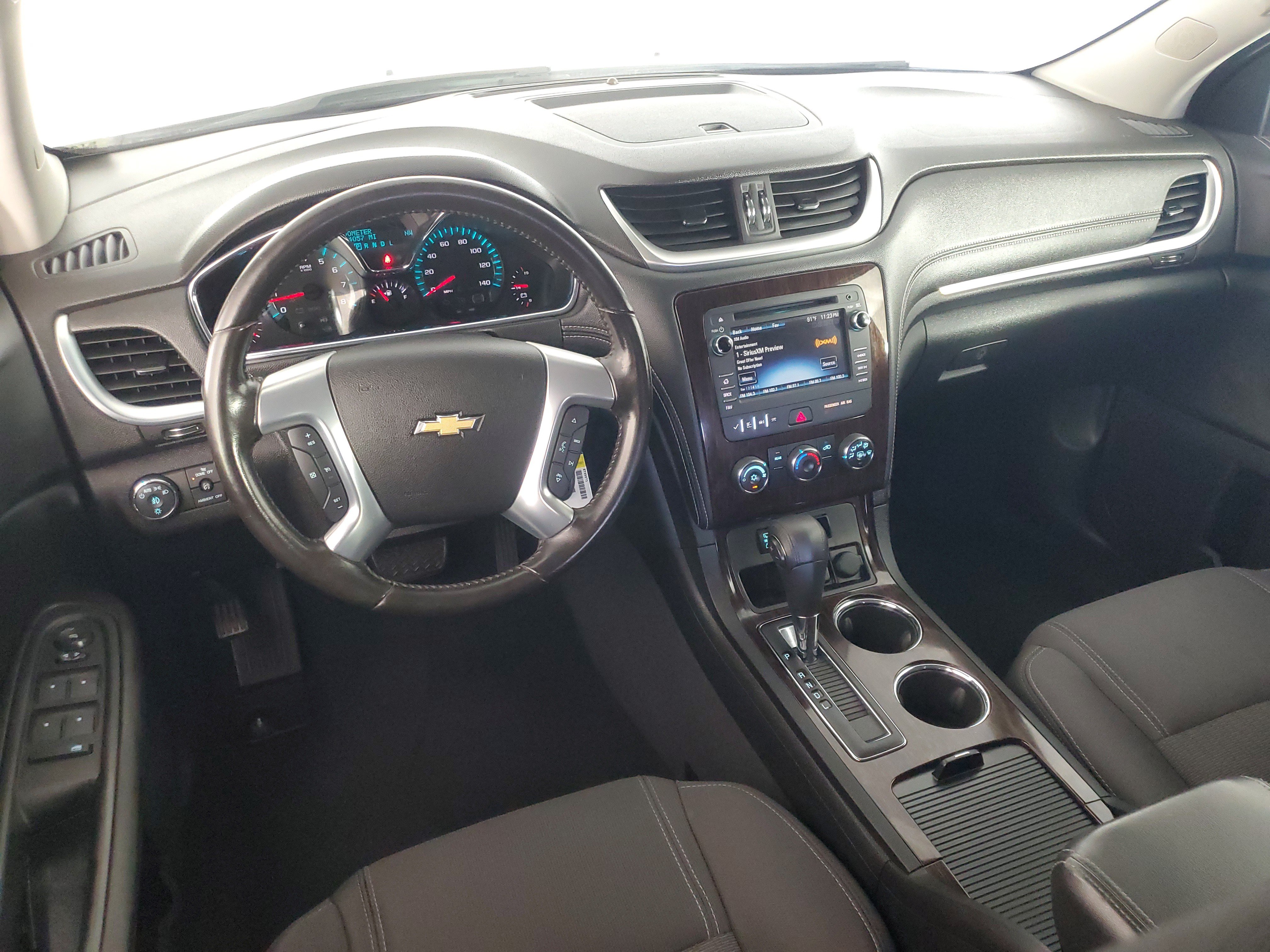 Used 2017 Chevrolet Traverse LT AWD/4WD image 16