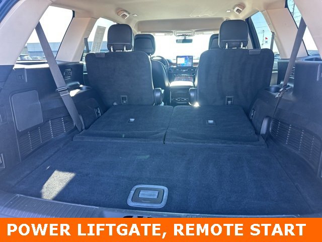 Used 2020 Lincoln Aviator Reserve w/ Elements Package Plus image 2