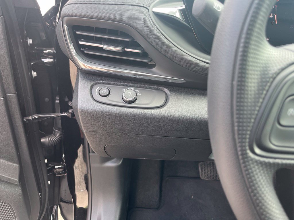 Used 2026 Buick Envista Preferred FWD image 22