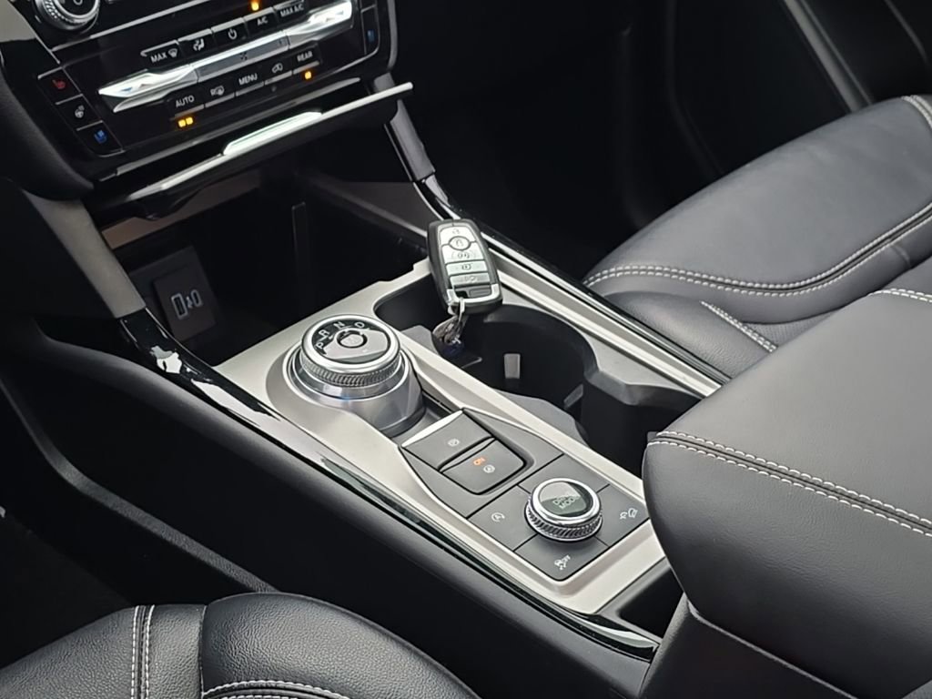 Used 2023 Ford Explorer ST w/ Equipment Group 401A AWD/4WD image 14