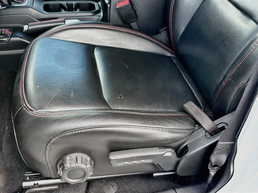 Certified 2021 Jeep Gladiator Rubicon w/ Cold Weather Group AWD/4WD image 21