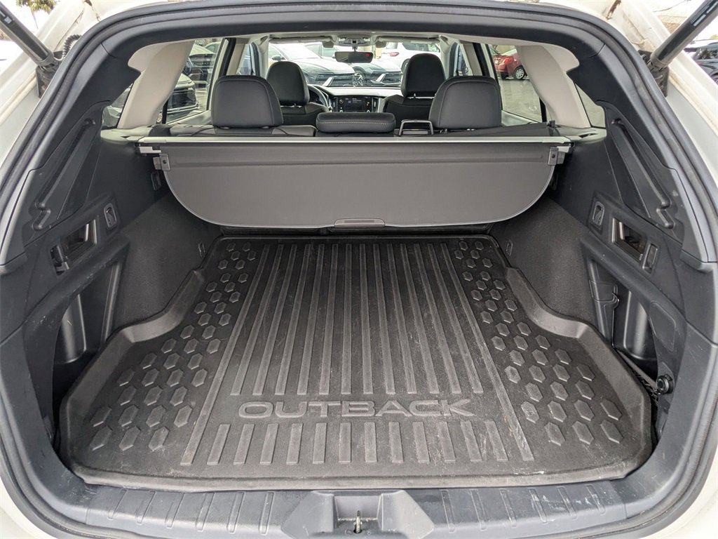 Used 2020 Subaru Outback Onyx Edition XT w/ Popular Package #2 image 6