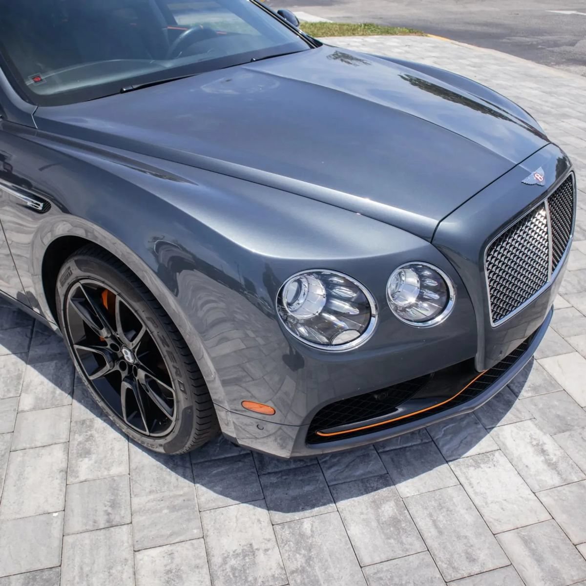 Used 2018 Bentley Flying Spur S V8 AWD/4WD image 11