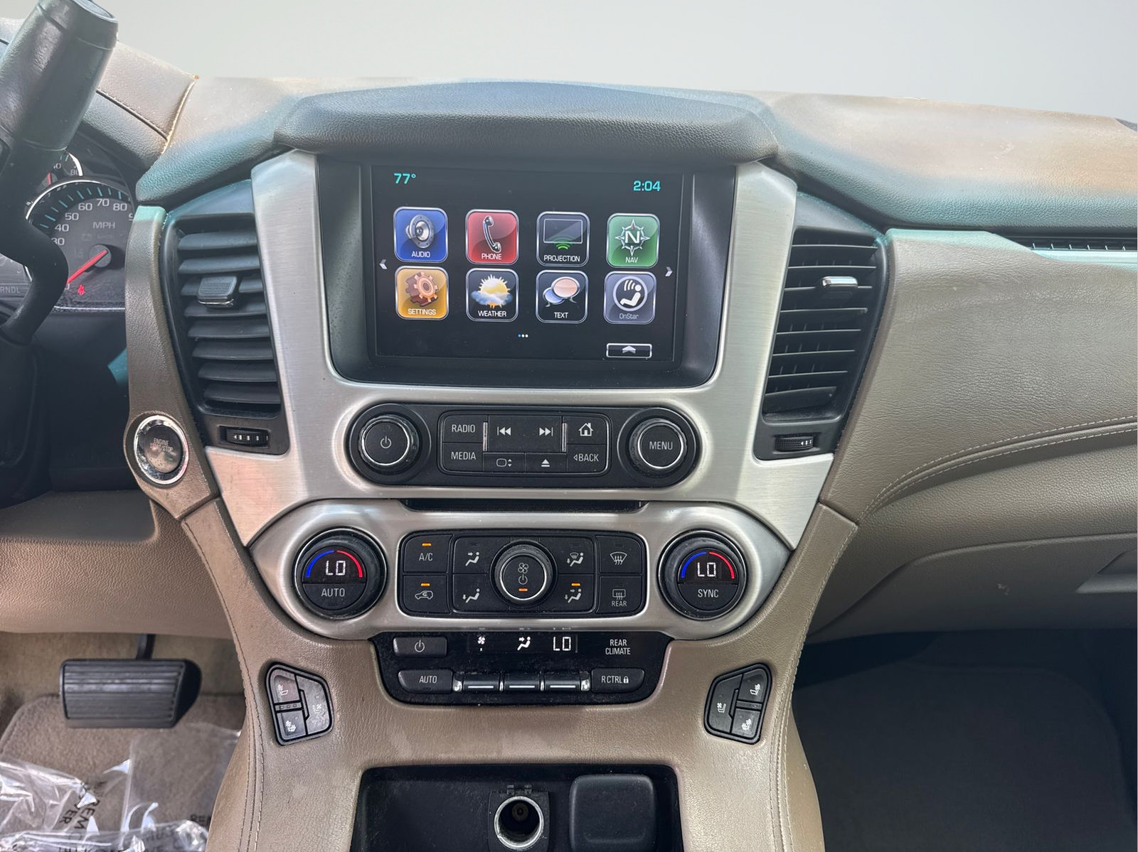 Used 2017 GMC Yukon SLT AWD/4WD image 19